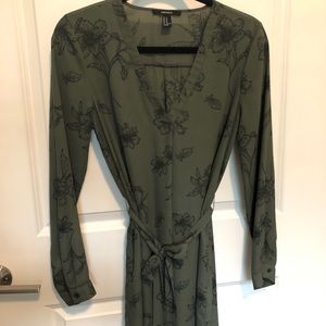 Forever 21 Medium Green Long Sleeved Dress